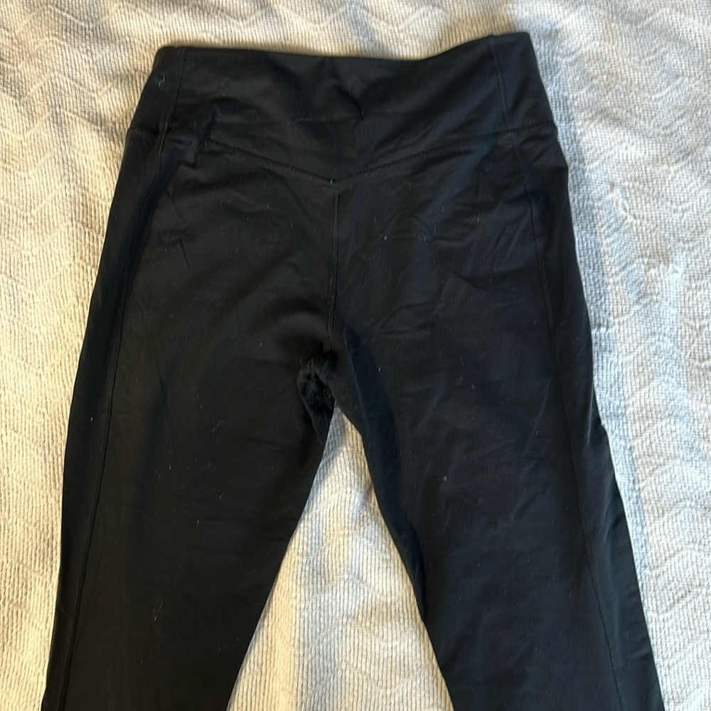 Nike used women’s capri workout legging.